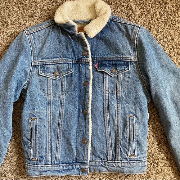 Levi’s Sherpa Jacket - Picture 2 of 5